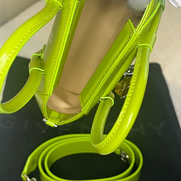 Givenchy Mini Antigona Lock Bag – Neon Green / Lime – Excellent Condition - Picture 9 of 9
